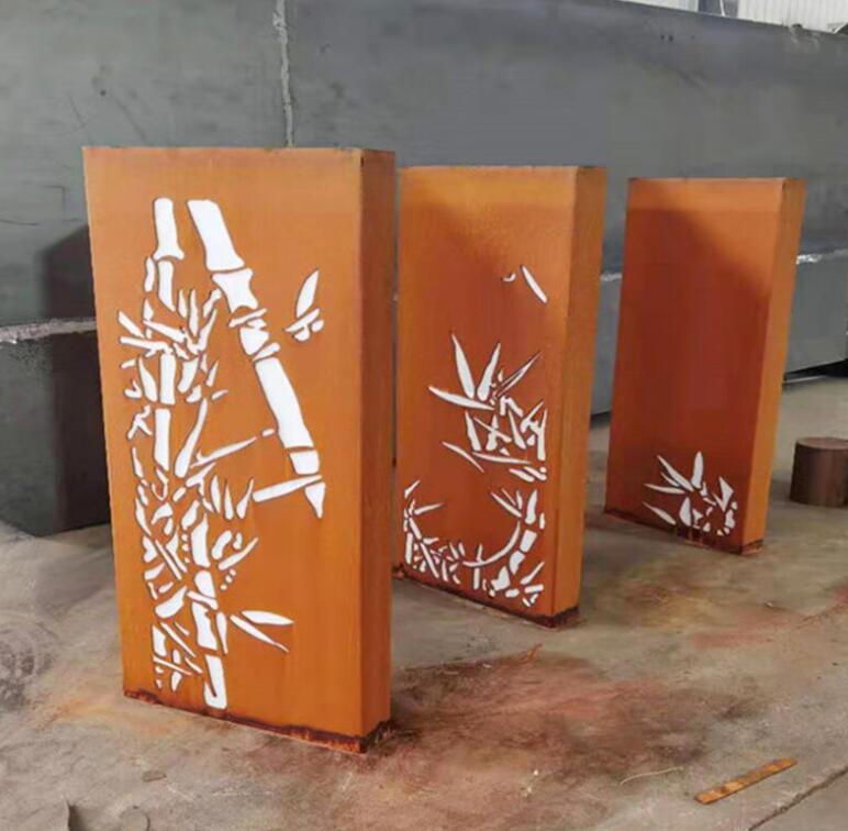 贡觉锈钢板灯箱